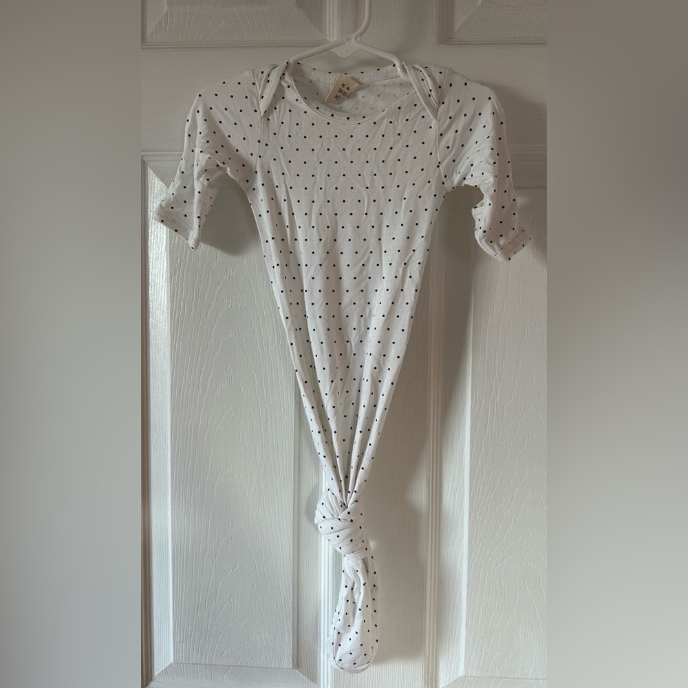 Spearmint Organic Knotted Gown with hat